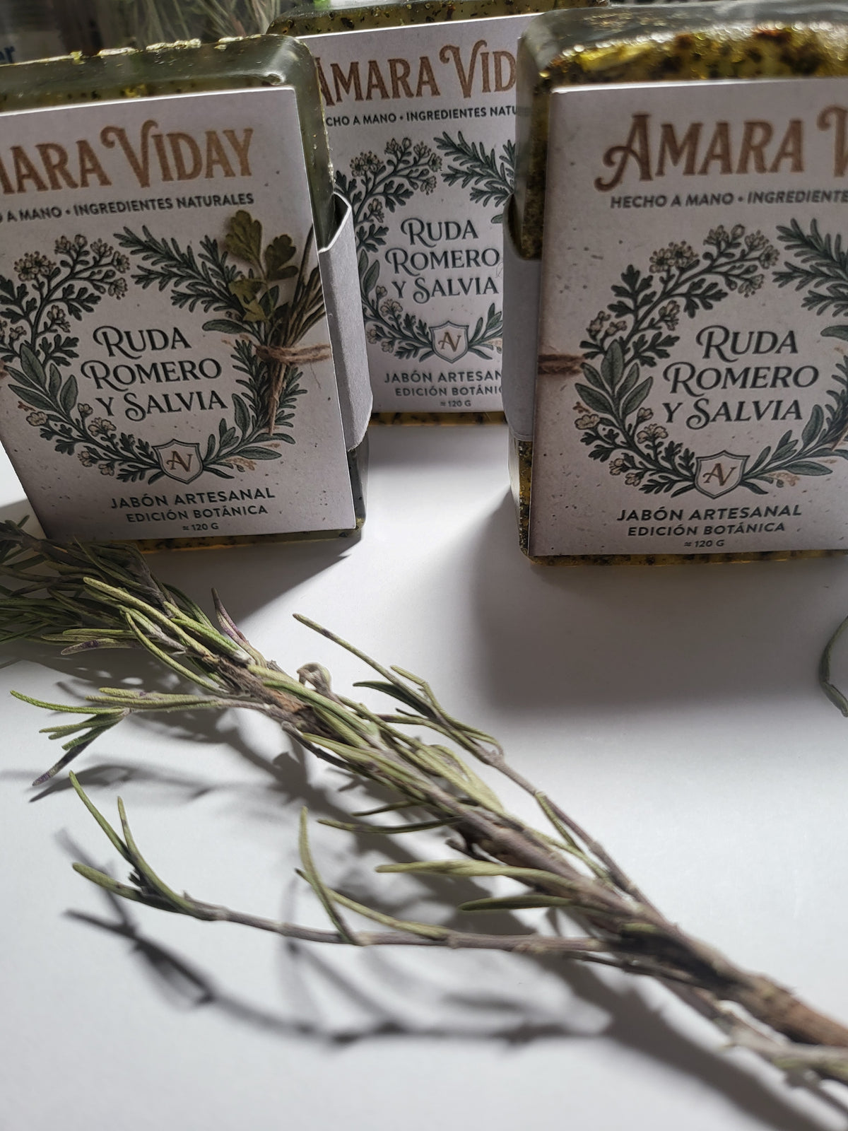 Jabón Artesanal de Ruda, Romero y Salvia